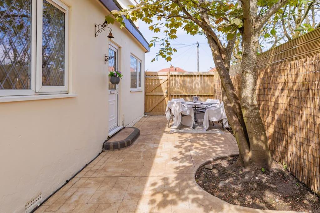 The Hideaway Villa Cleveleys Exterior photo